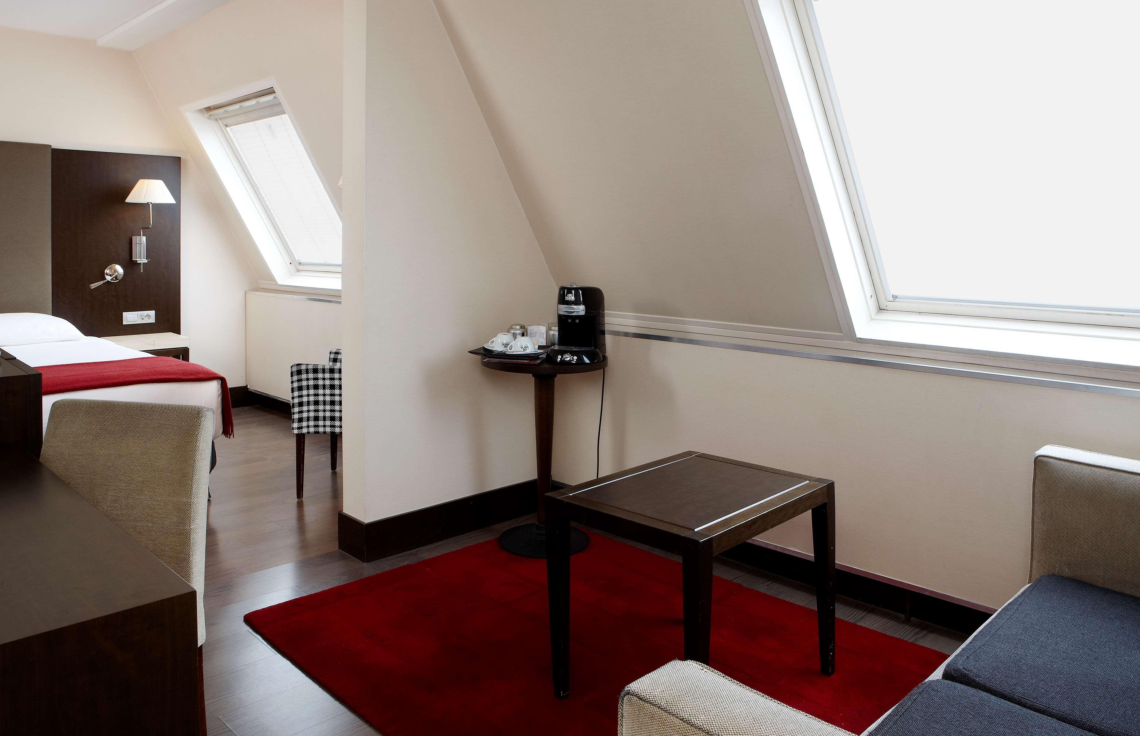 เอ็นเอช บรัสเซลส์ หลุยส์ Hotel Saint-Gilles ภายนอก รูปภาพ